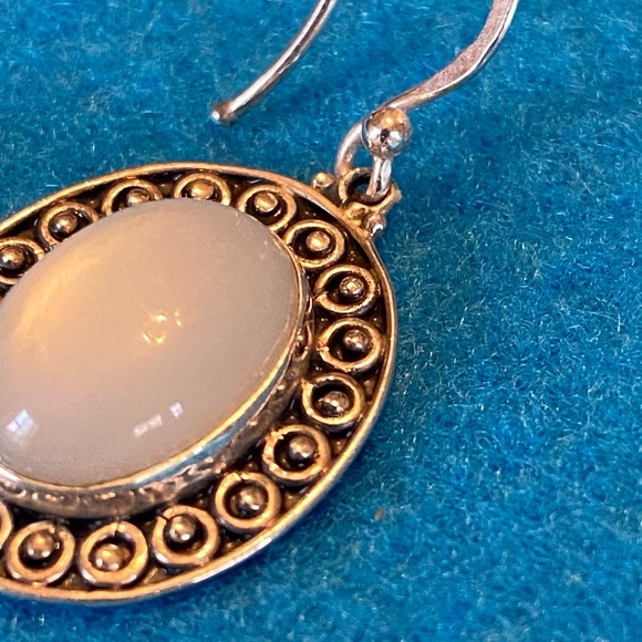 Moonstone silver earrings - Picture 3 of 6